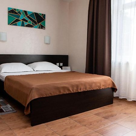 Hotel Maria Kropyvnytsky Buitenkant foto