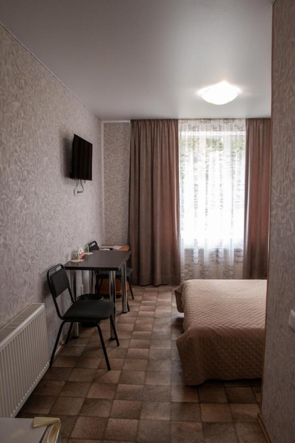 Hotel Maria Kropyvnytsky Buitenkant foto